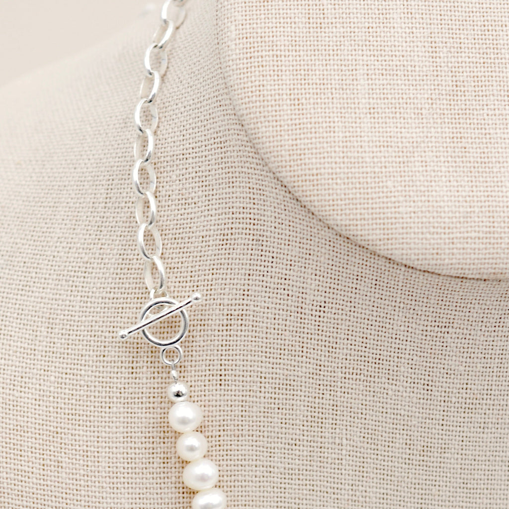 Dainty Pearl Fusion Necklace
