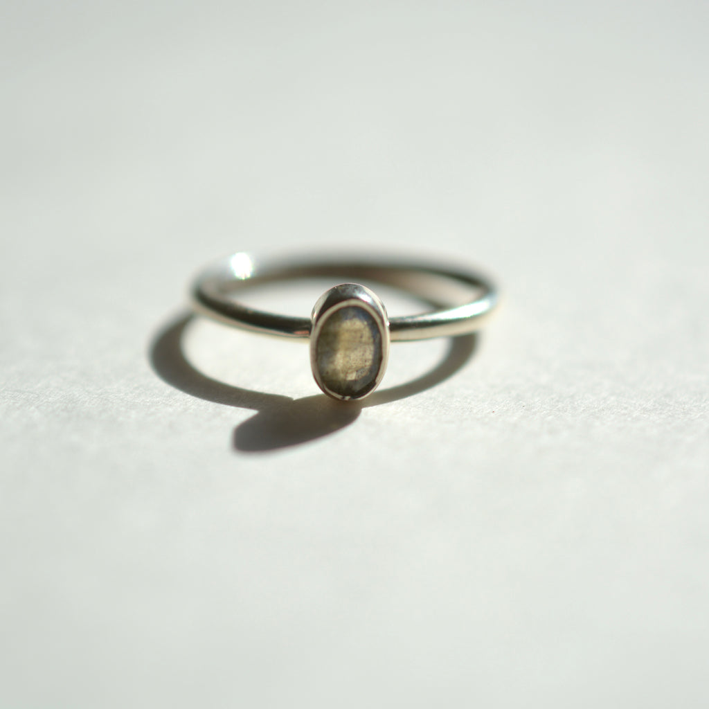 Bezel Set Polished Labradorite Ring