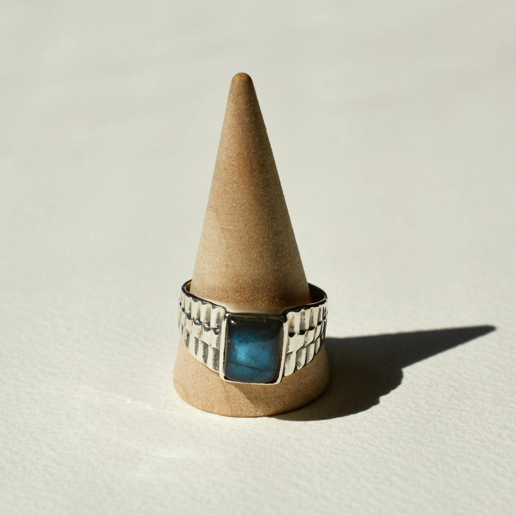 Bold Grid Signet Ring
