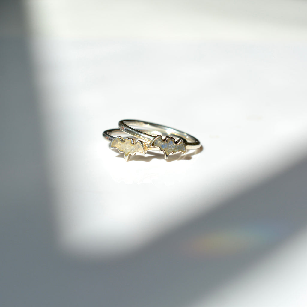 Tiny Bat Ring - Labradorite