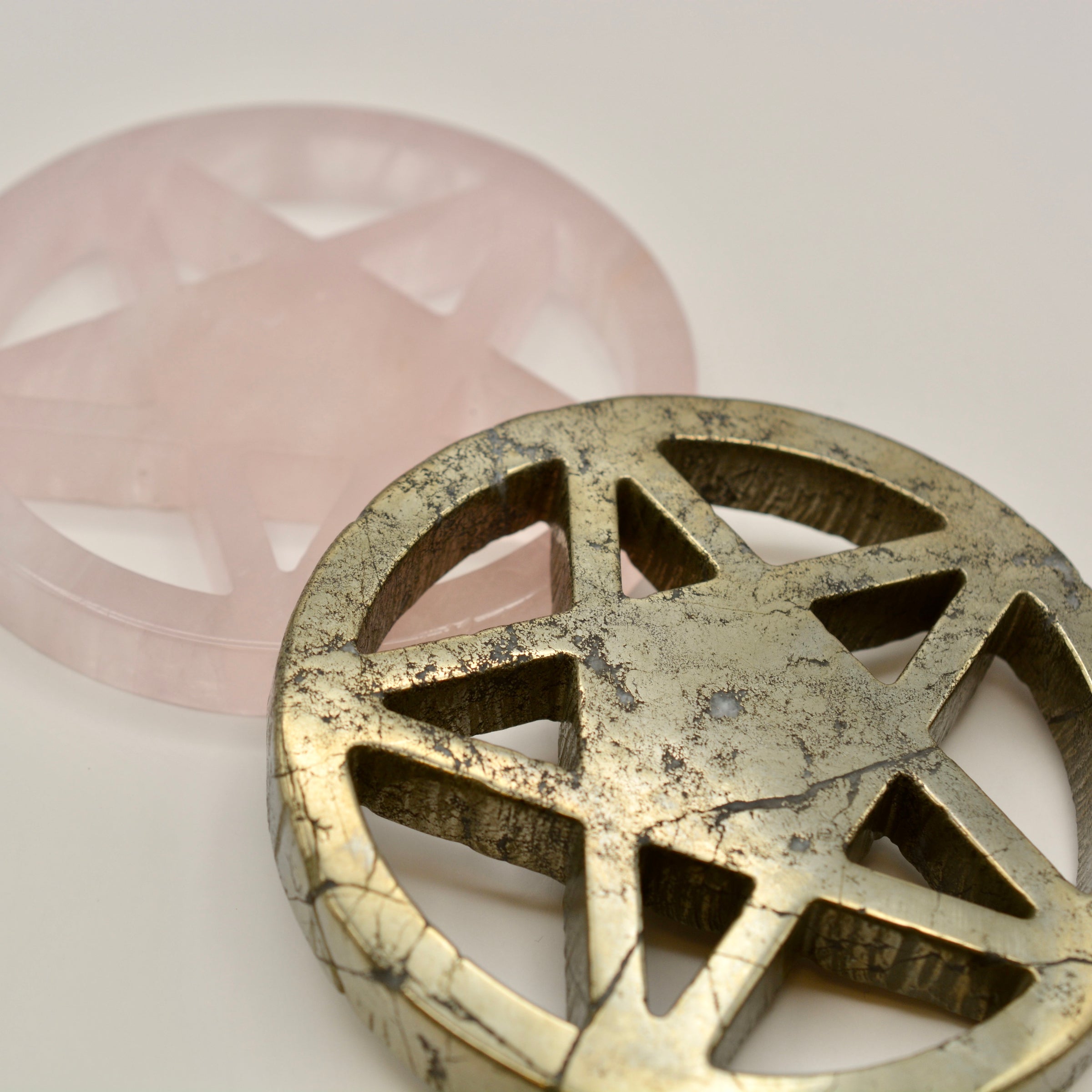 服/ファッション PeterStone: Chalice Well Star Pentacle Crystal Pentacle | ASCEND