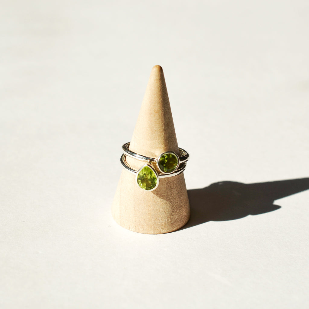 Large Bezel Set Faceted Peridot Ring