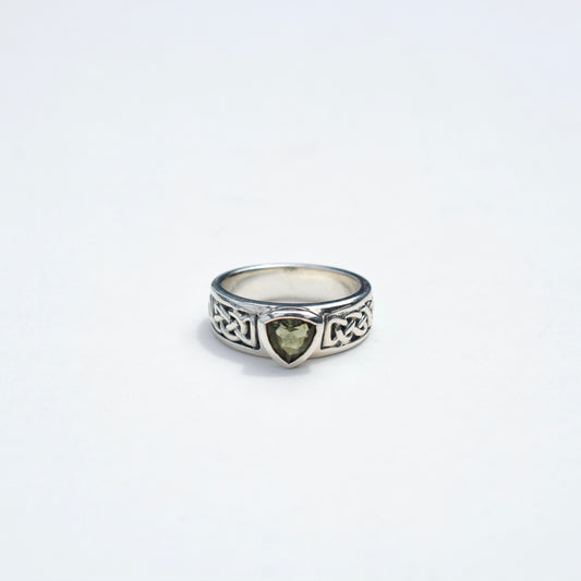 Moldavite Celtic Ring