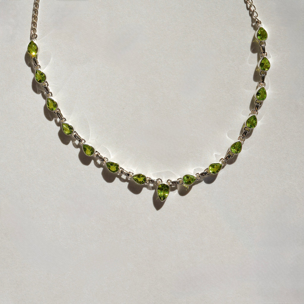 Luminous Stations Necklace - Peridot