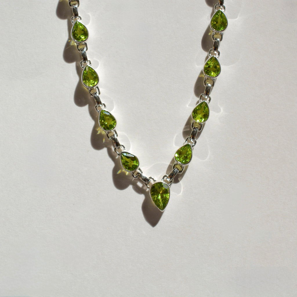 Luminous Stations Necklace - Peridot