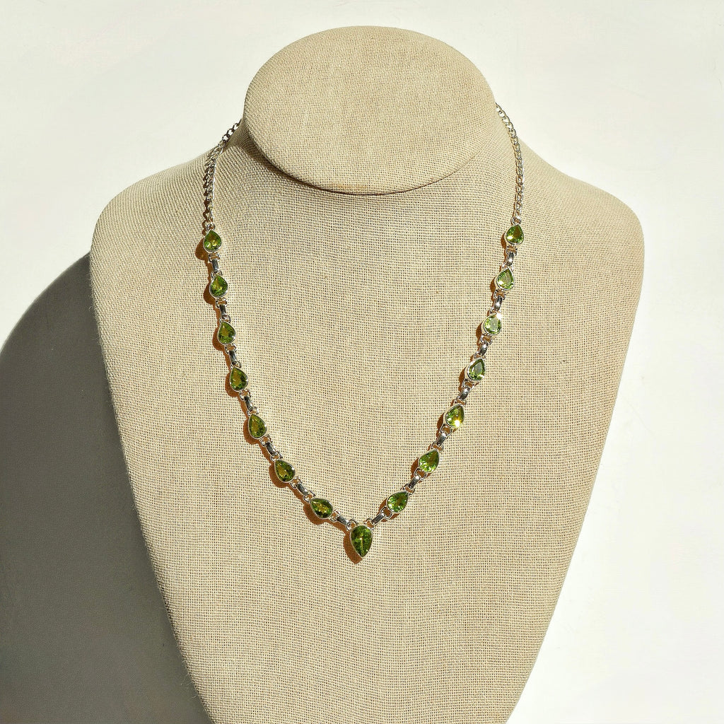 Luminous Stations Necklace - Peridot