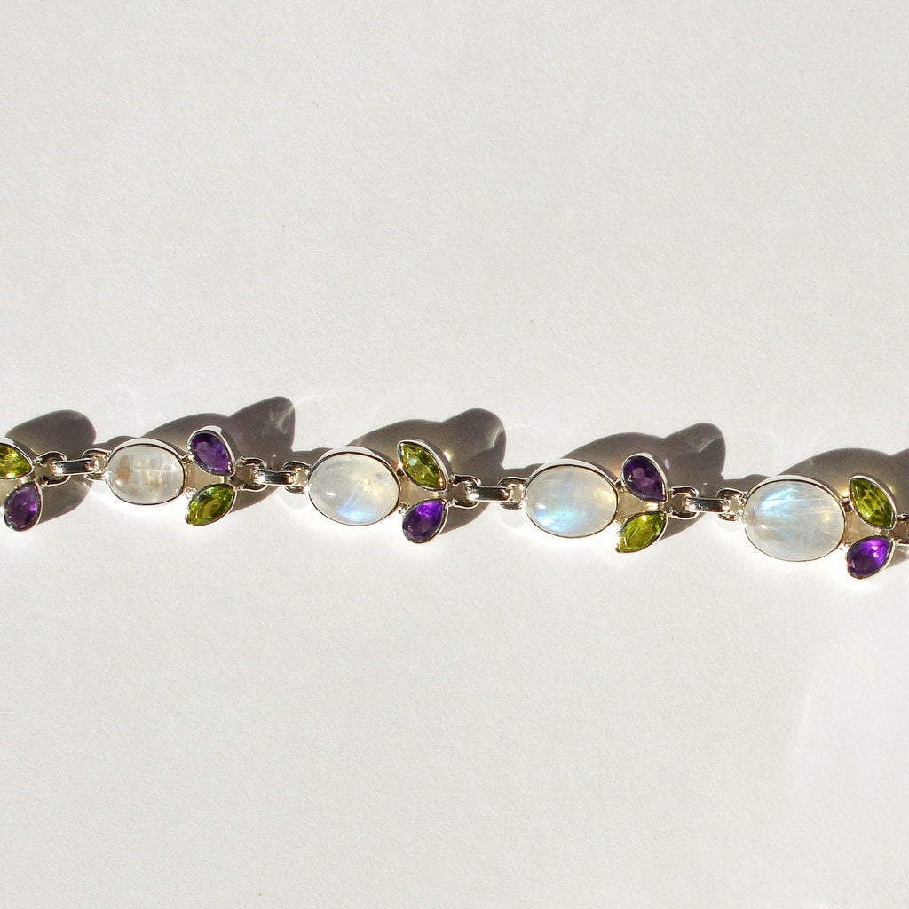 Luminous Stations Necklace – Rainbow Moonstone, Peridot, and Amethyst
